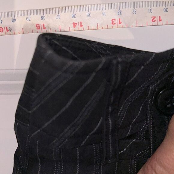 Ann Taylor Loft Ann Ladies Size 2 Stripes Capri Black & White Pants - Picture 11 of 11